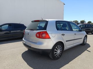 Volkswagen Golf Plata