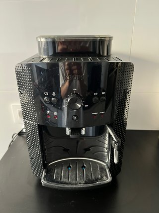 Cafetera superautomática Krups Roma EA8108