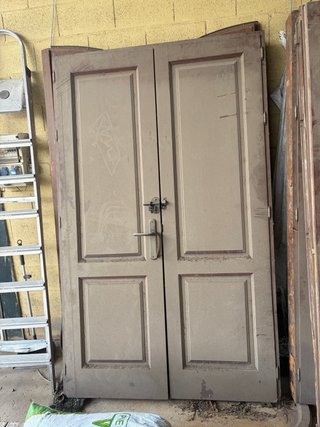 Puerta doble madera maciza