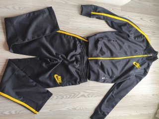 Chándal Nike Vintage Negro y Amarillo