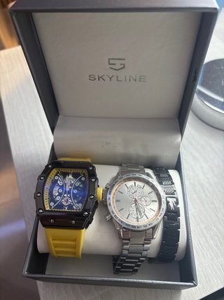 Set de 2 Relojes y Pulsera Lacoste