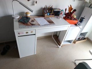 Escritorio blanco