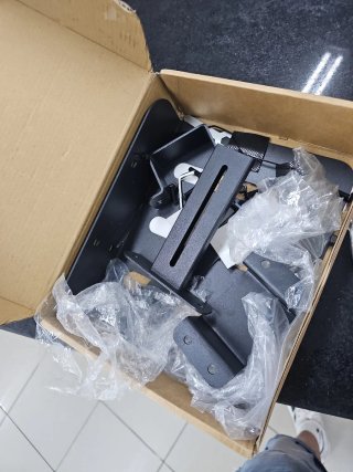 Soporte PC Bajo Escritorio