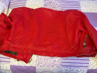 Chaqueta de Piel Roja