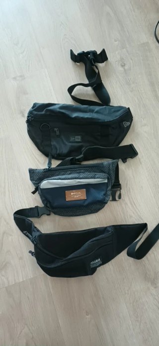 Lote de 3 Riñoneras (New Era, Rip Curl, P&B)