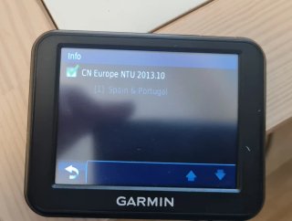 Lote de 3 Navegadores GPS Garmin Nüvi