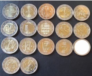 Lote 16 monedas conmemorativas 2025
