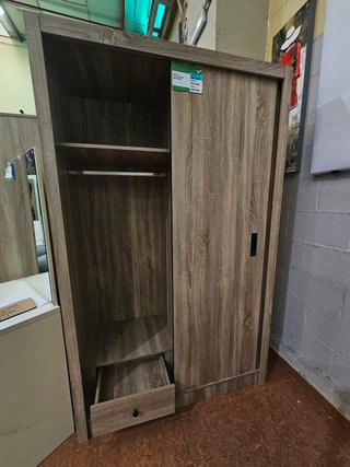 Armario puertas correderas madera