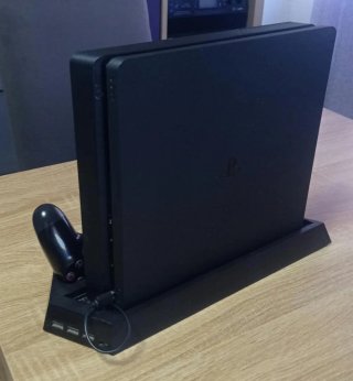 PS4 Slim 500GB + 2 Mandos