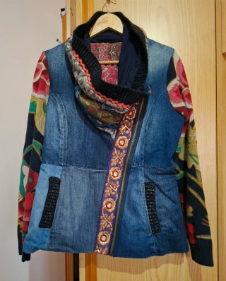 Chaqueta Desigual Patchwork Talla M.