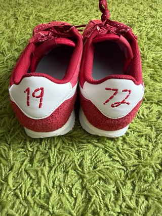 Zapatillas Nike Cortez Rojas y Blancas