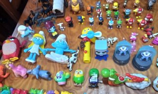 Lote de más de 170 muñecos vintage y figuras