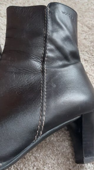 Botines de Piel Negros