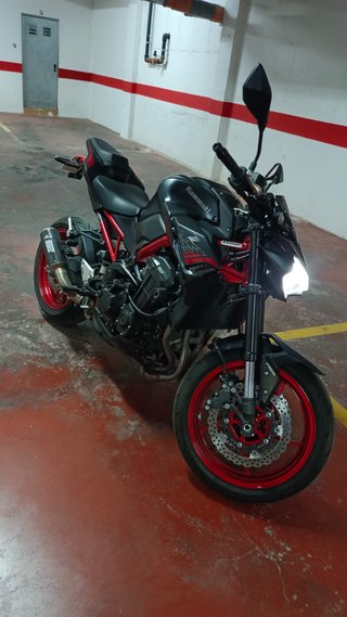 Kawasaki Z900 Limitada para A2