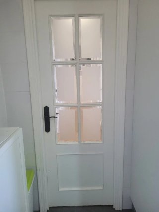 Puerta interior 70 cm con cristales