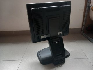 Monitor HP Plata y Negro