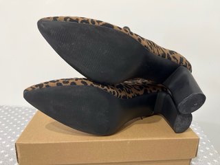 Botines Animal Print Tacón