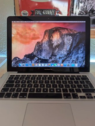 MacBook Pro 2TB almacenamiento i5 y 8gb ram