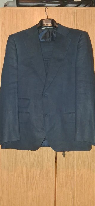 Traje de hombre azul