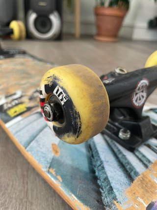 Skate Completo Plan-B con Ejes Independent