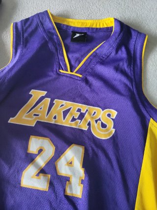 Lote de 4 Camisetas de Baloncesto