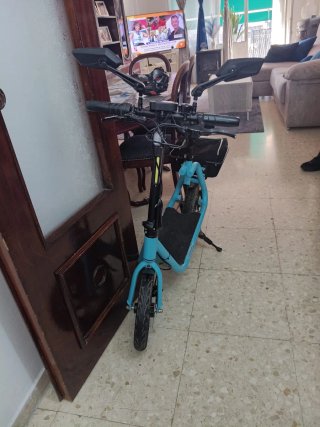 Patinete Eléctrico Azul