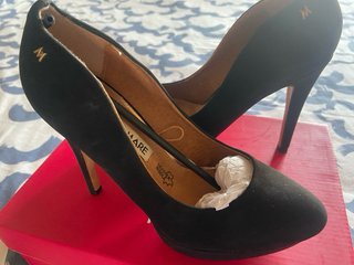 Zapatos de tacón Mariamare negros talla 37