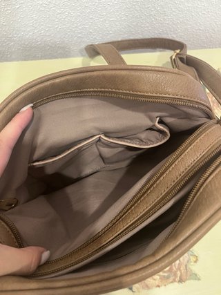 Bolso bandolera marrón acolchado