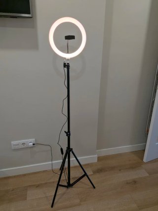Aro de luz LED con trípode