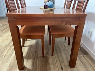 Mesa de Comedor de Madera con 6 Sillas