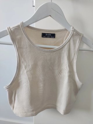 Top Corto Beige Bershka