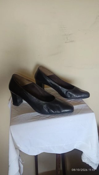 Zapatos de salón clásicos negros Talla 39