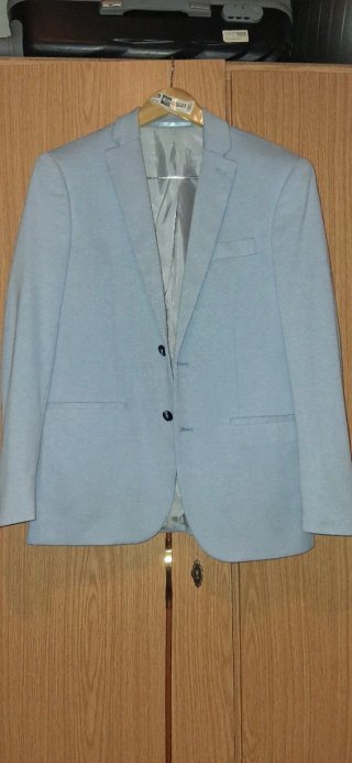 Americana de hombre azul