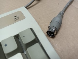 teclado antiguo conector 5 pin