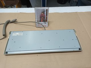 teclado antiguo conector 5 pin