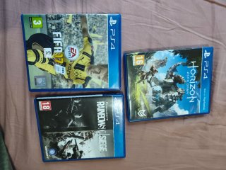 3 Juegos PS4: Horizon, FIFA 17, Rainbow Six