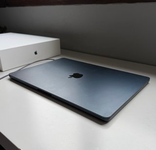 MacBook Air 15 512GB Azul 100% salud 14 ciclos
