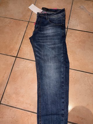 Jeans uomo nuovi con cartellino