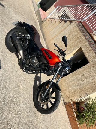 QJ Motor SRV 125 moto 125cc Custom