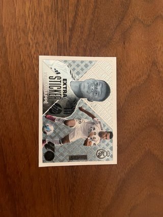 Cromo Extra Sticker Kylian Mbappé