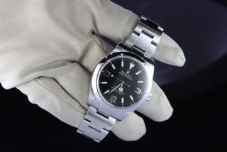 Rolex Explorer 214270 39mm Negro
