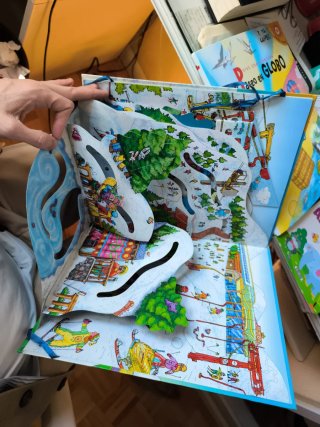 LIBROS-POP-UP LA EXCURSION A LA NIEVE