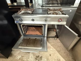 Cocina industrial 4 fuegos + plancha