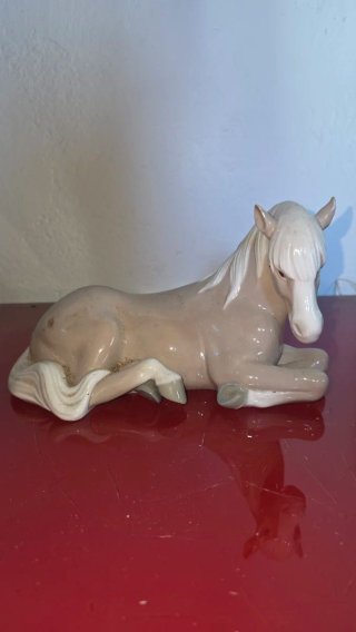 Figura de Caballo de Porcelana Lladró