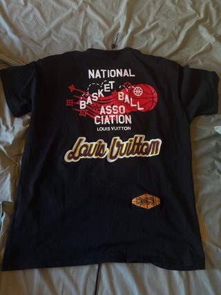 Camiseta Louis Vuitton x NBA Negra Talla Única