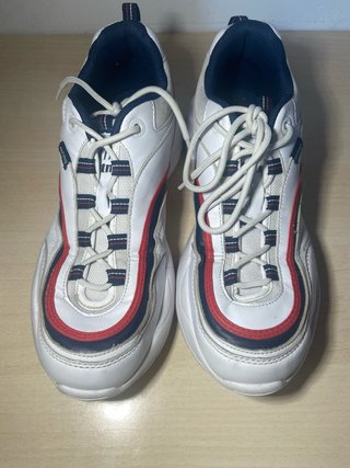 Zapatillas Mustang Talla 41 Blancas y Azul Marino