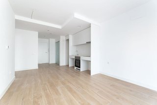 Piso en alquiler en Ensanche de Vallecas - Valdecarros en Madrid