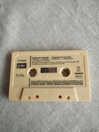 Casete Héroes del Silencio - Senderos de traición
