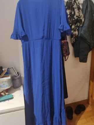 Vestido de ceremonia azul con cinturón