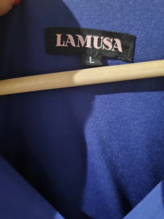 Vestido de ceremonia azul con cinturón